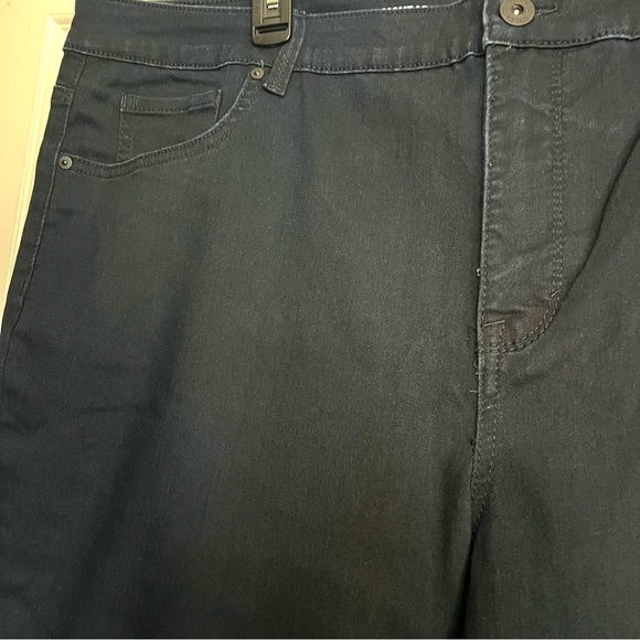 Style & Co. Women High-Rise Straight Leg Slimming Pocket Jeans Size 22W 42” L - Picture 4 of 5